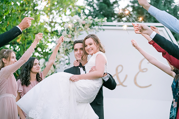 Elegant summer wedding in Romania with white orchids and romantic atmosphere │Estera & Remus