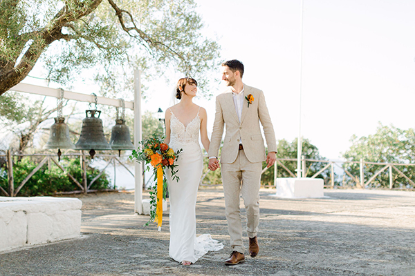 A dreamy forest wedding in Kefalonia with bold coral hues │ Sarah and Ben