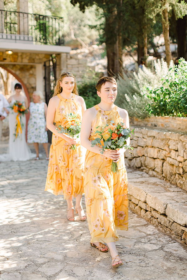 dreamy-forest-wedding-kefalonia-bold-coral-hues_11