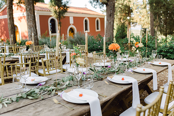 dreamy-forest-wedding-kefalonia-bold-coral-hues_19