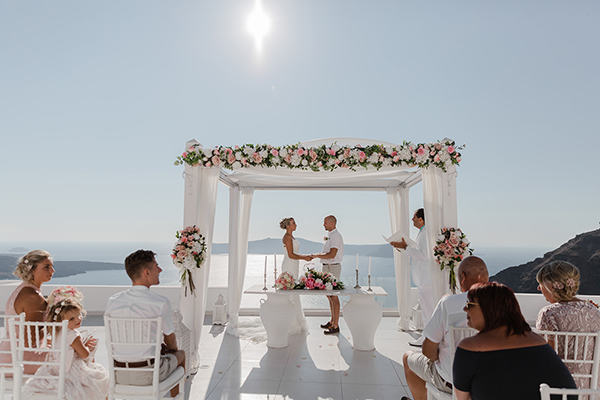 intimate-destination-wedding-santorini-white-pink-florals_11