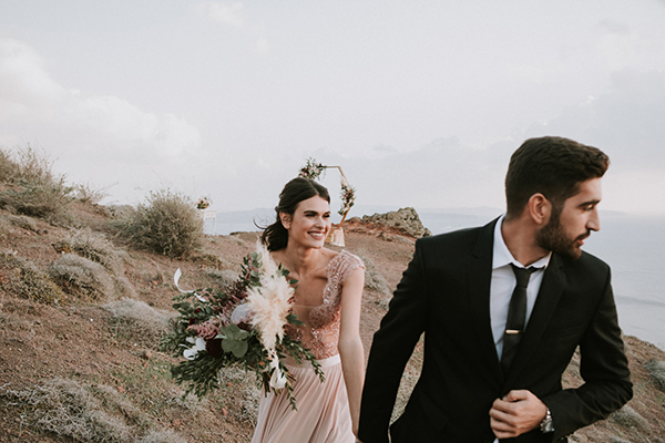 stunning-elopement-with-burgundy-hues-bohemian-vibe_10