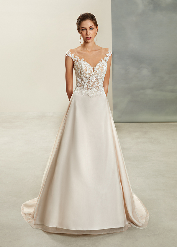 ultra-chic-wedding-gowns-demetrios-gorgeous-bridal-look_08