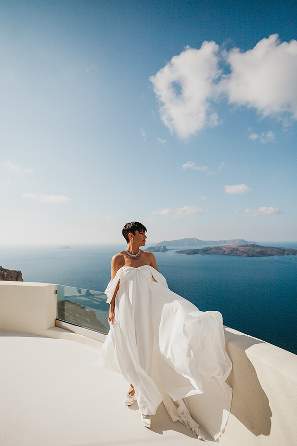 chic-boho-wedding-styled-shoot-santorini-epic-views-inspiring-details_12