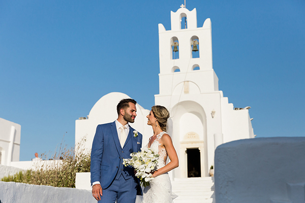 Destination summer wedding in Sifnos Island with gorgeous white flowers │ Cindy & Peter