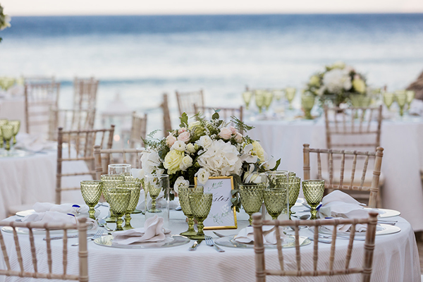 destination-summer-wedding-sifnos-island-gorgeous-white-flowers_51