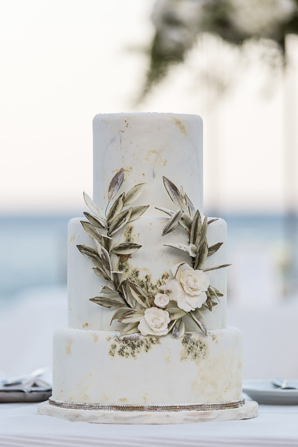 destination-summer-wedding-sifnos-island-gorgeous-white-flowers_54