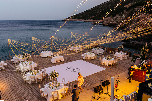 destination-summer-wedding-sifnos-island-gorgeous-white-flowers_57