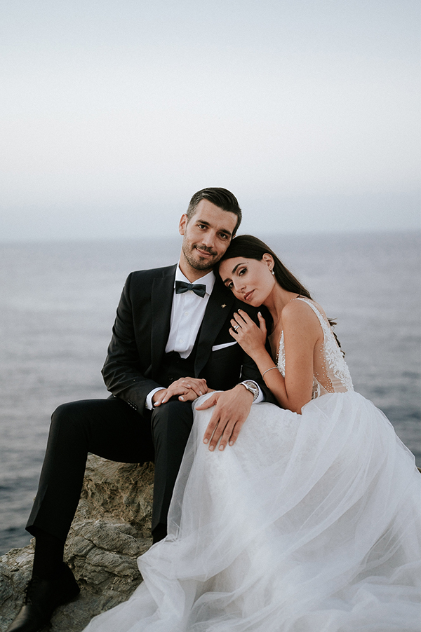 utterly-romantic-wedding-crete-with-whimsical-blooms_03