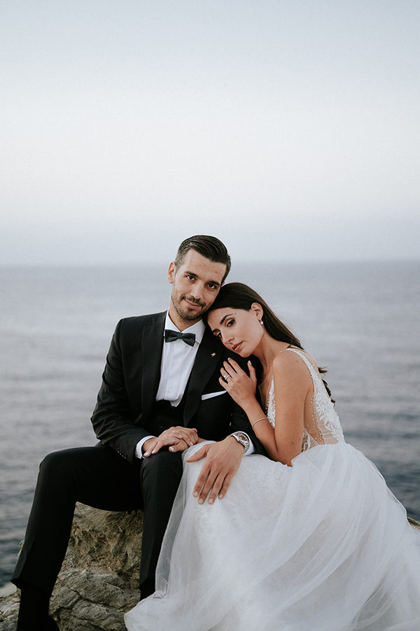 utterly-romantic-wedding-crete-with-whimsical-blooms_47