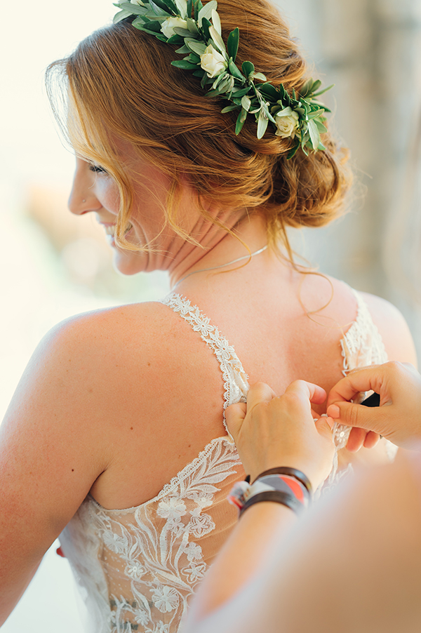 beautiful-summer-wedding-rhodes--white-florals_18