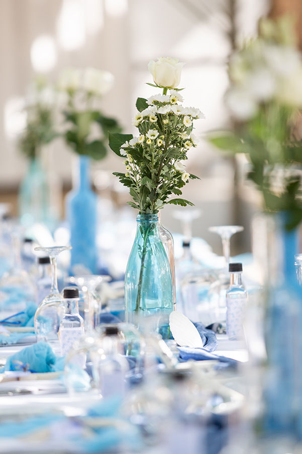 lovely-destination-wedding-rethimno-blue-white-florals_16
