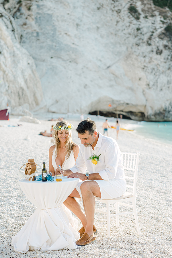 beach-summer-wedding-kefalonia-prettiest-yellow-roses_26
