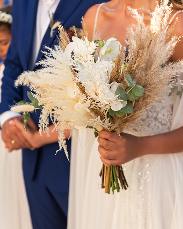boho-summer-wedding-serifos-island-pampas-grass-white-hydrangeas_12x