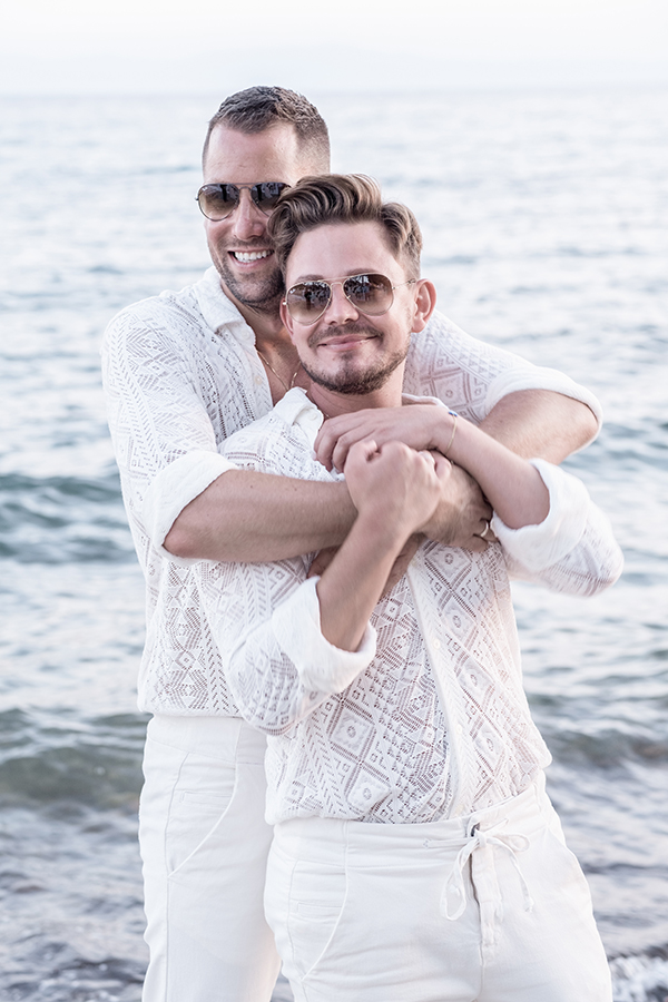 beach-same-sex-wedding-chalkidiki-lovely-vibes_01