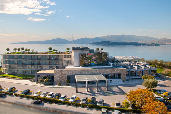 Have your wedding at this truly beautiful wedding venue | Domotel Xenia Volos