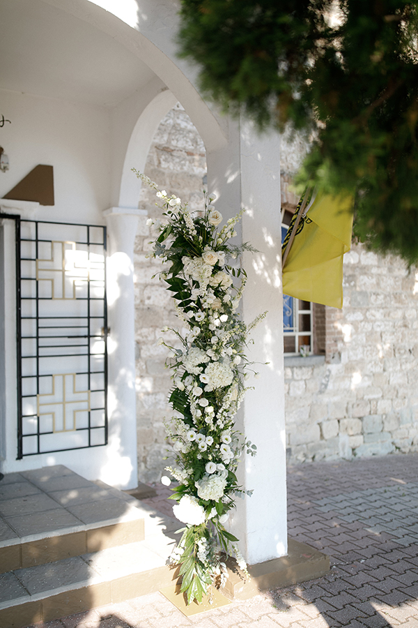 lovely-summer-wedding-halkidiki-romantic-florals-white-tones_04