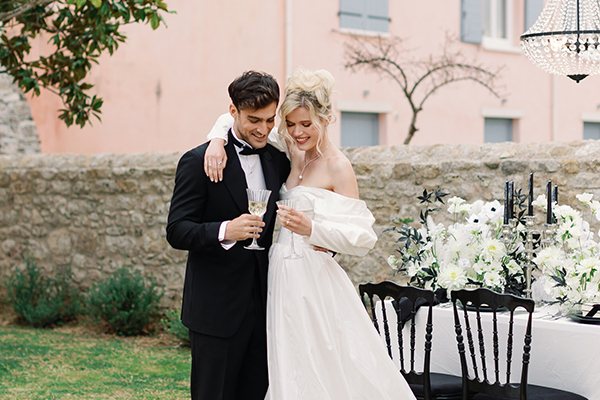 Black and White wedding inspiration at the Courti Estate with the most gorgeous details
