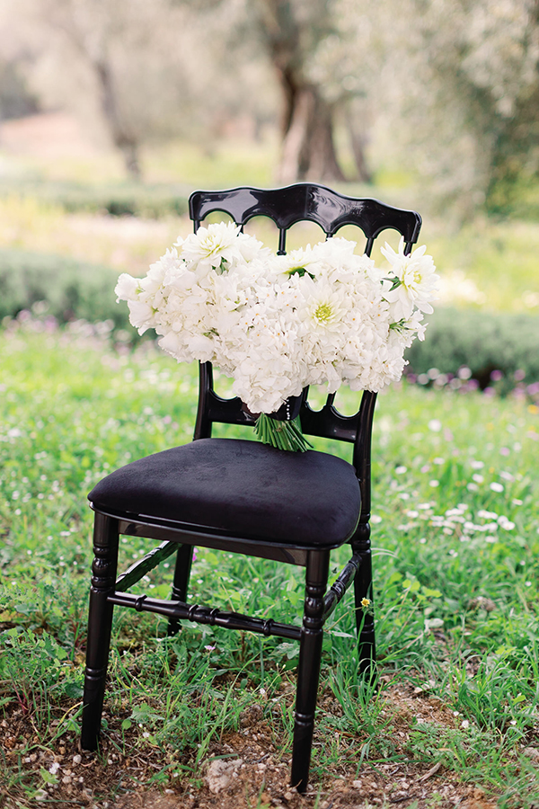 black-white-wedding-inspiration-courti-estate-gorgeous-details_04x