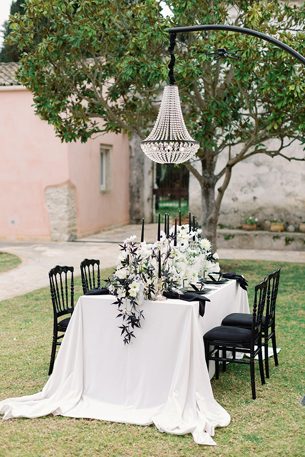 black-white-wedding-inspiration-courti-estate-gorgeous-details_28