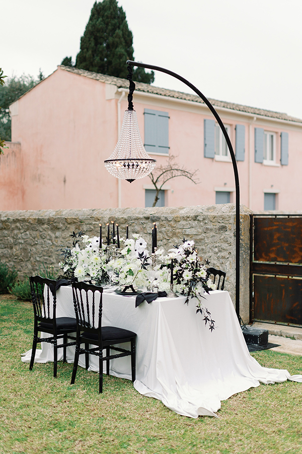 black-white-wedding-inspiration-courti-estate-gorgeous-details_39