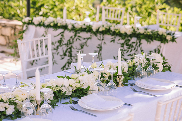 chic-destination-wedding-crete-prettiest-white-flowers_36