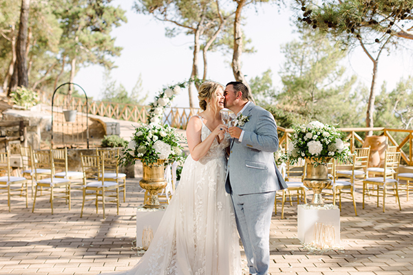 Lovely summer wedding in Kefalonia with white hydrangeas and gold details │ Kate & Nick