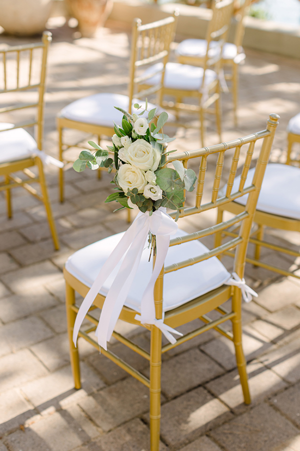 lovely-summer-wedding-kefalonia-white-hydrangeas-gold-details_06