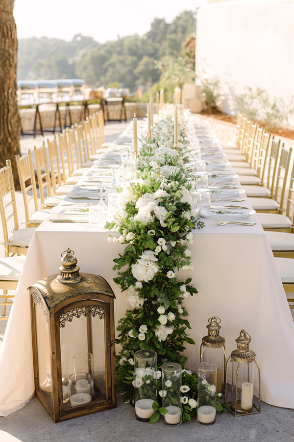 lovely-summer-wedding-kefalonia-white-hydrangeas-gold-details_24