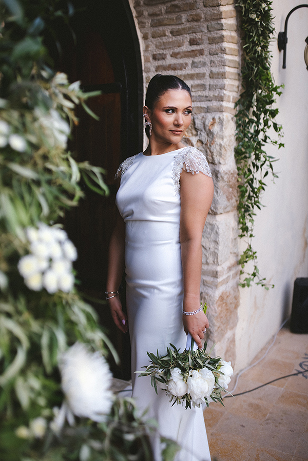 romantic-chic-wedding-wine-museum-athens-olive-leaves-white-florals_10x