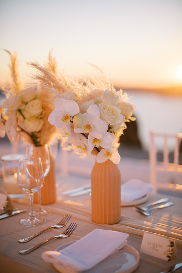 elegant-fall-wedding-santorini-gorgeous-white-orchids-roses_27