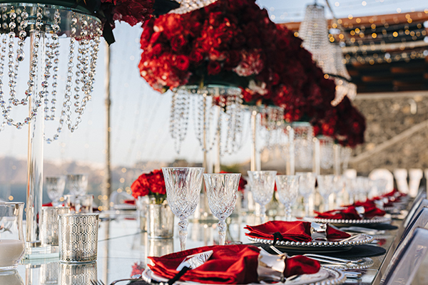 luxurious-red-white-wedding-santorini-stunning-florals_12x
