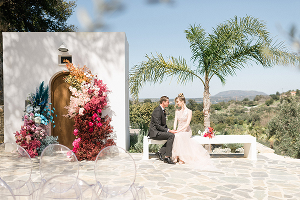 ombre-wedding-inspiration-crete-impressive-florals-vivid-shades_17x