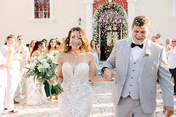 Romantic fall wedding in Kefalonia with eucalyptus and white florals │ Laura & Nikos