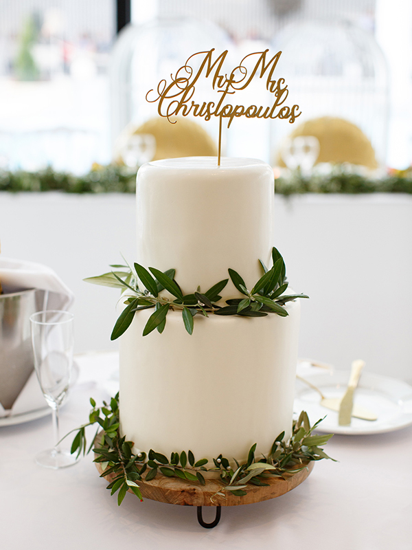 greek-inspired-wedding-decoration-ideas-olive-branches-white-flowers_08z
