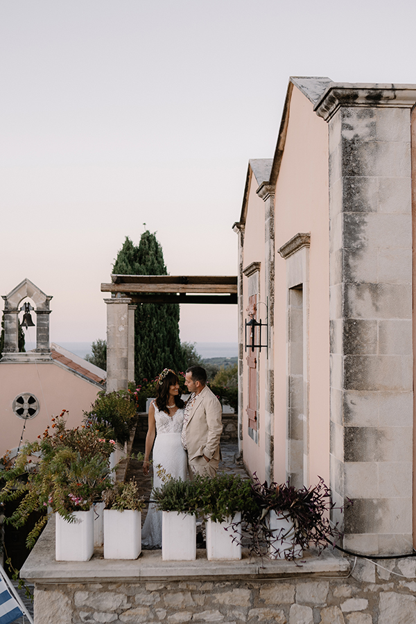 boho-fall-wedding-crete-lovely-pampas-grass-rustic-details_04