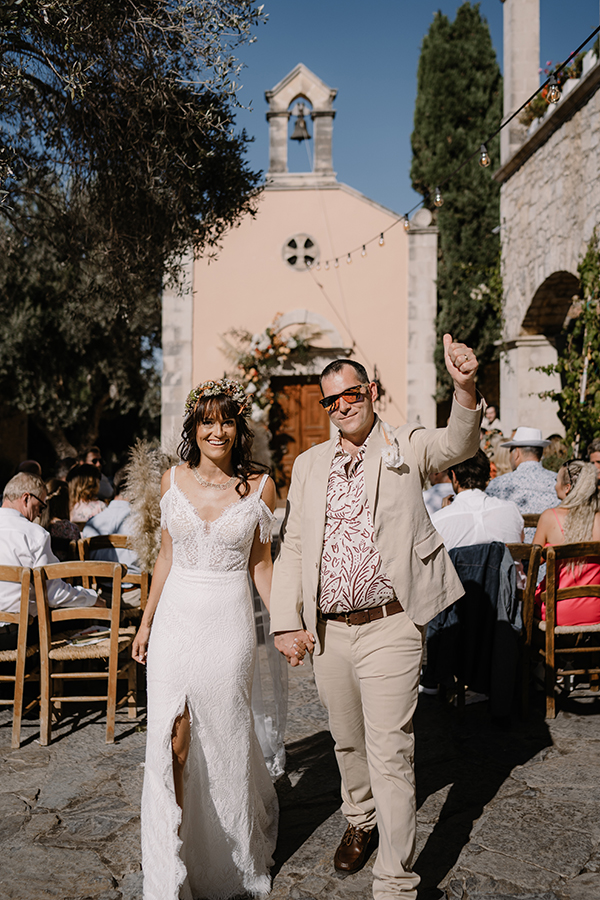 boho-fall-wedding-crete-lovely-pampas-grass-rustic-details_30