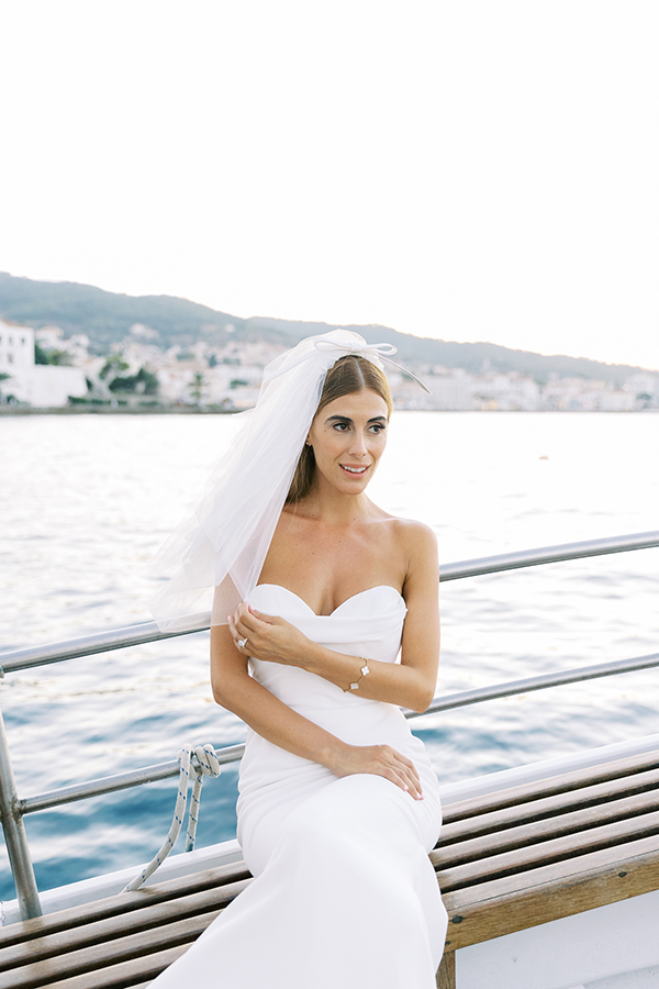fairytale-summer-wedding-spetses-island-gorgeous-white-florals_41x