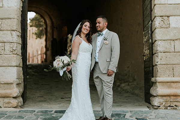 Lovely destination wedding in Crete with white hydrangeas | Eleni & Renato