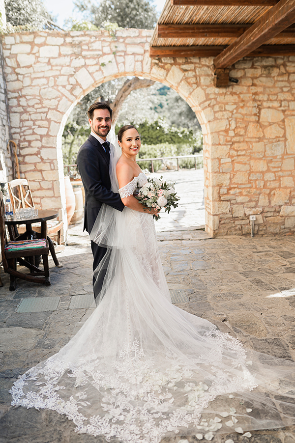 charming-destination-wedding-crete-lovely-details_12x