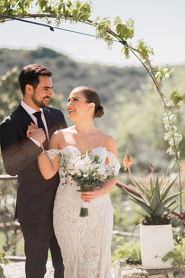 charming-destination-wedding-crete-lovely-details_19