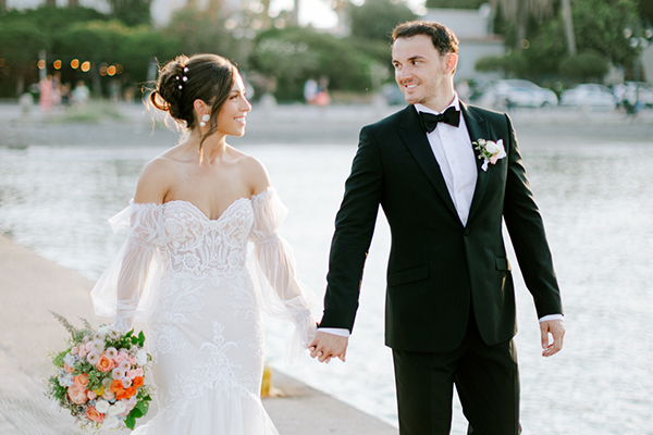 Colorful and chic wedding in Kos with gorgeous flowers | Chloe & Jack