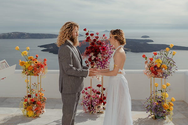 Colorful styled shoot in Santorini with a vintage flair