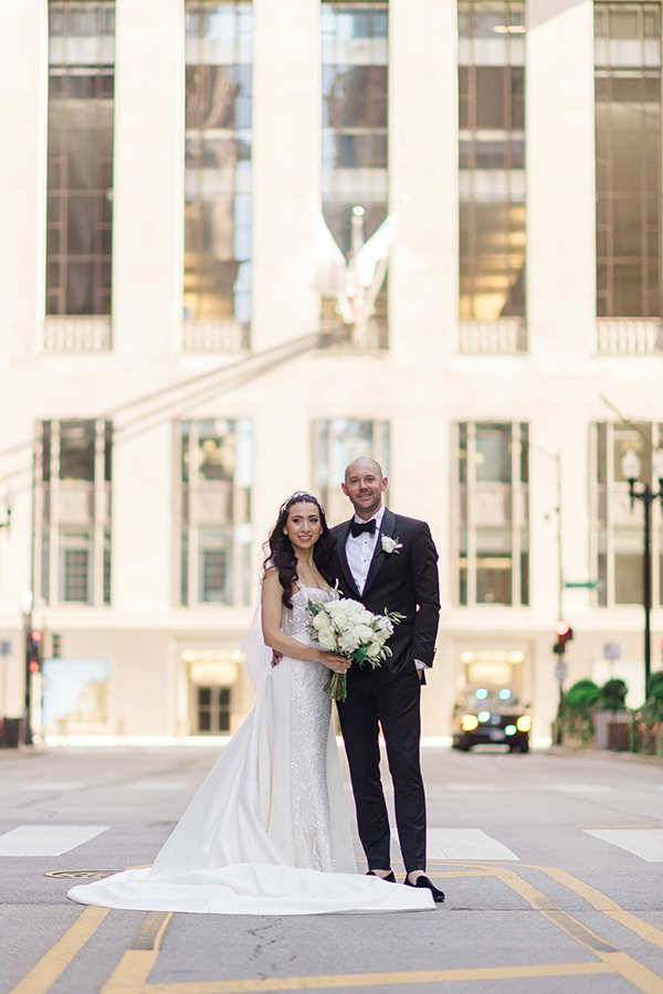 stunning-summer-wedding-pre-party-chicago-elegant-details_02