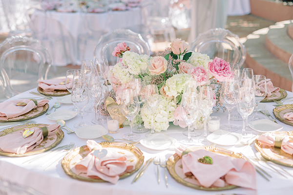 flower-filled-wedding-spain-blush-pink-details_34