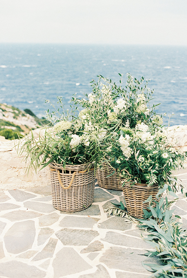 intimate-destination-wedding-zakynthos-white-flowers_10z