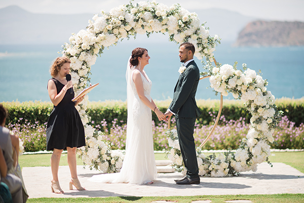 Effortlessly beautiful destination wedding in Crete | Thea & Leandro