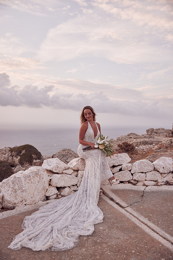 lovely-intimate-wedding-gorgeous-greek-island-folegandros_28