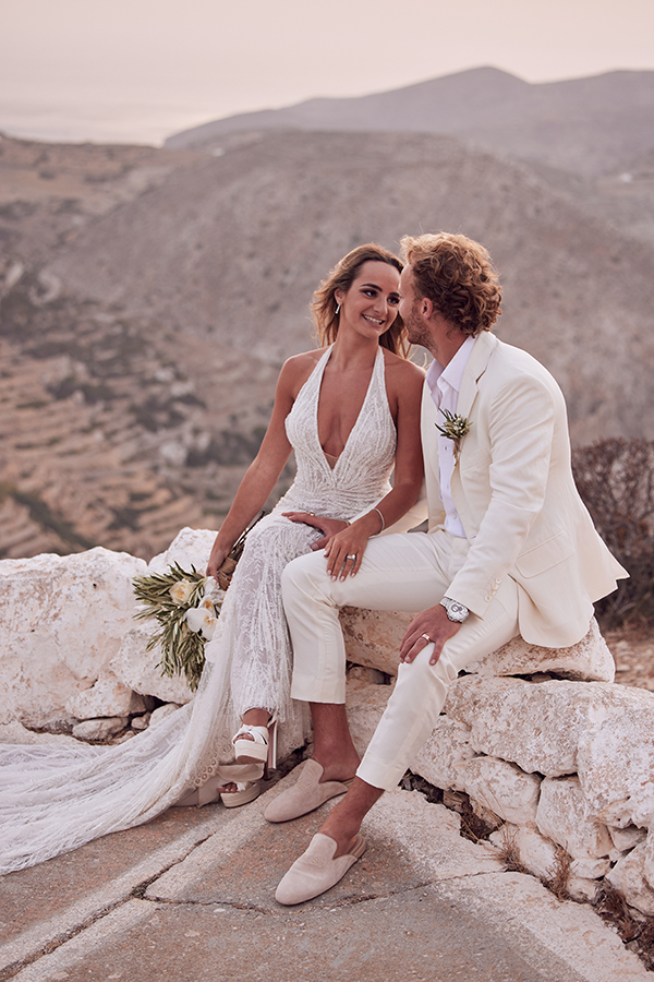 lovely-intimate-wedding-gorgeous-greek-island-folegandros_29