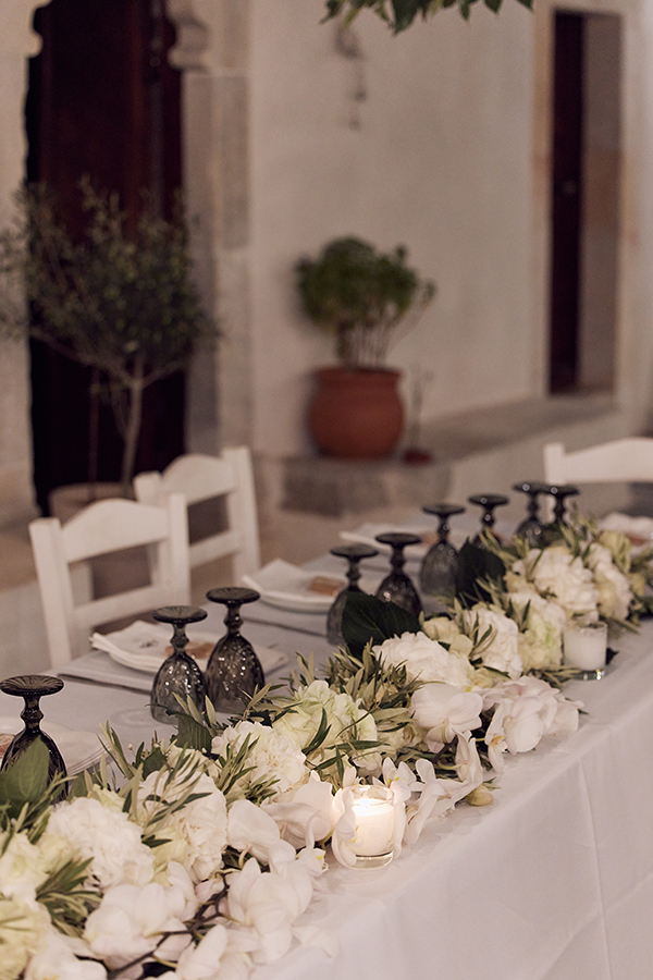 lovely-intimate-wedding-gorgeous-greek-island-folegandros_33